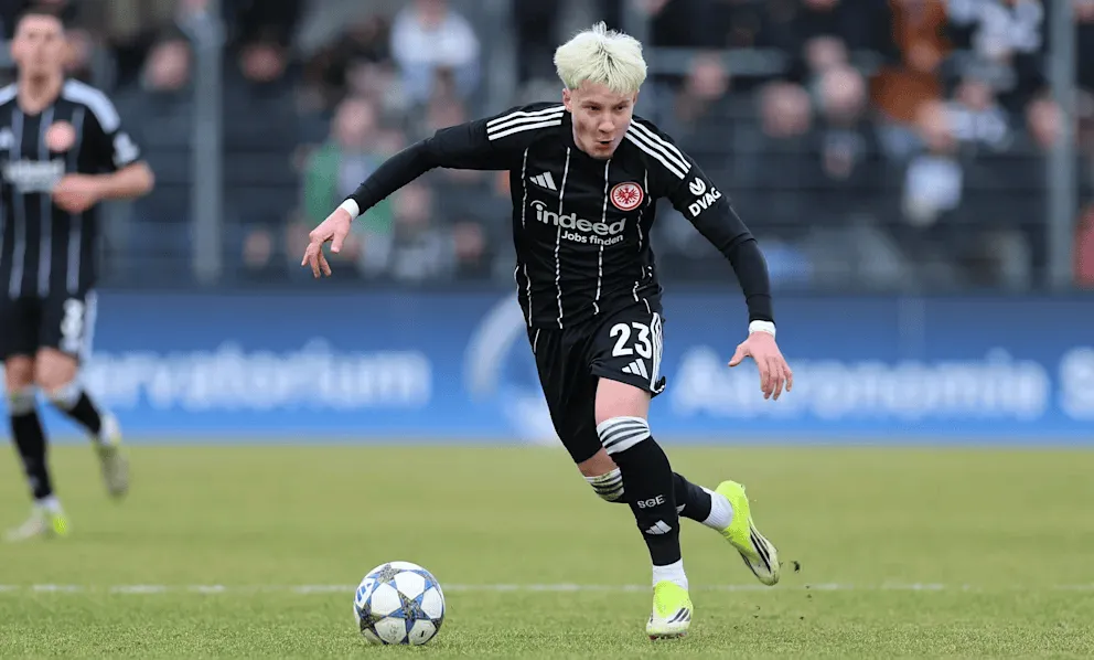 开云体育下载-法鹰准备下赛季提拔16岁中场完成德甲首秀；皇马等多队关注